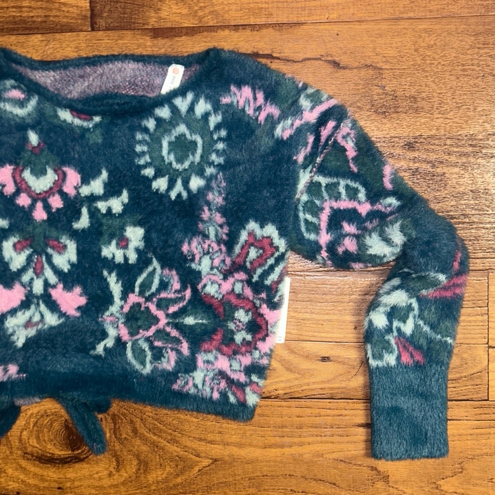 Anthropologie (Daily Practice) ~ Small ~ Blue/Pink Floral ~ Fleece Crop Sweater - Picture 5 of 16